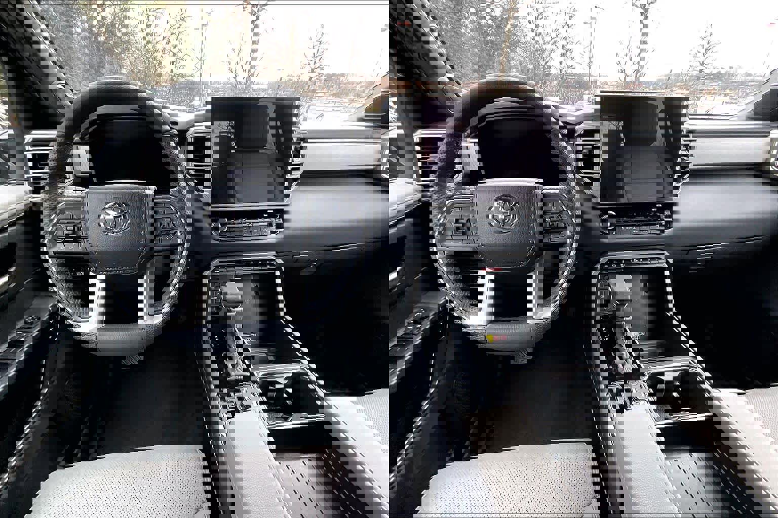 Used 2025 Toyota Tundra Limited image 15