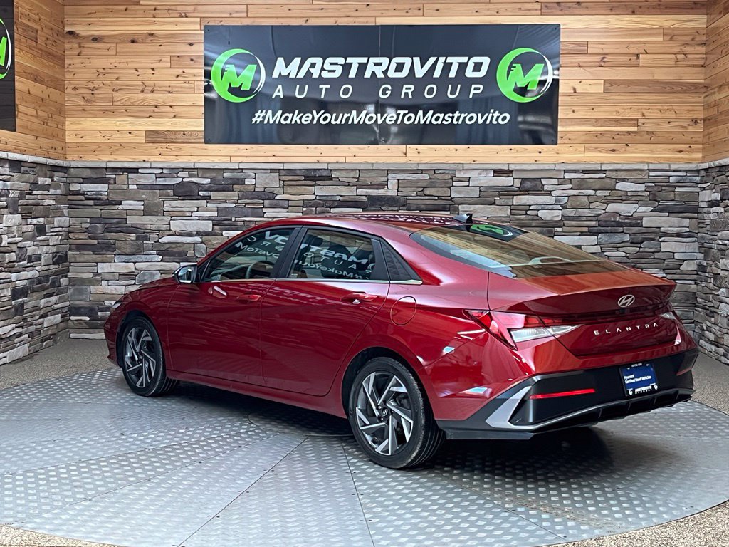 Used 2024 Hyundai Elantra SEL w/ Convenience Package FWD image 10