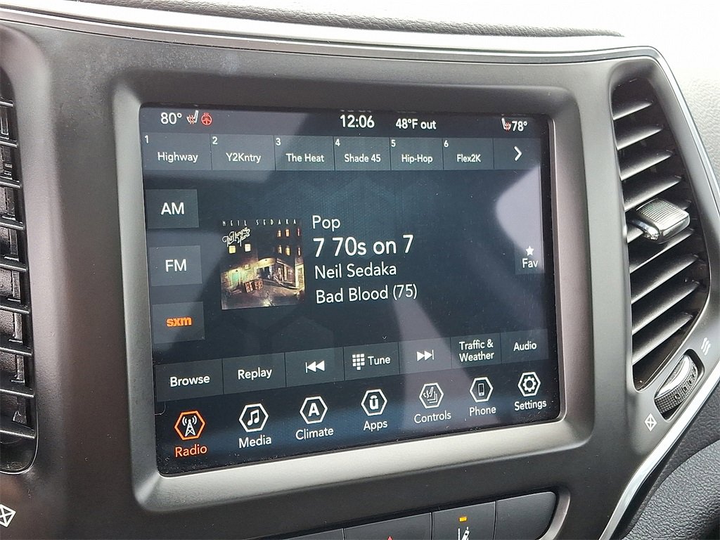 Used 2021 Jeep Cherokee Latitude Lux 80th Anniv w/ Quick Order Package 26U 80TH image 17