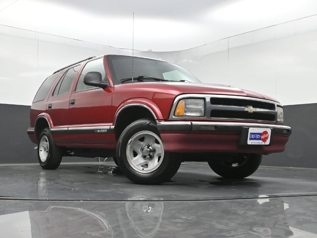 Used 1996 Chevrolet Blazer 2WD 4-Door image 15