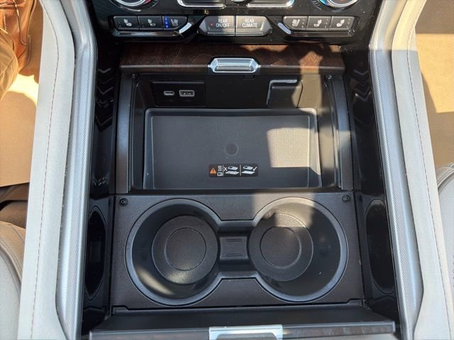 Used 2021 GMC Yukon XL Denali AWD/4WD image 29