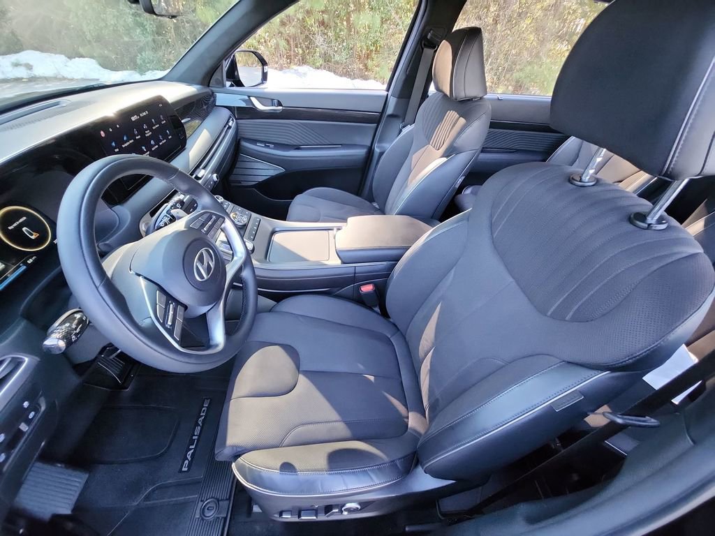 Used 2024 Hyundai Palisade Calligraphy image 25
