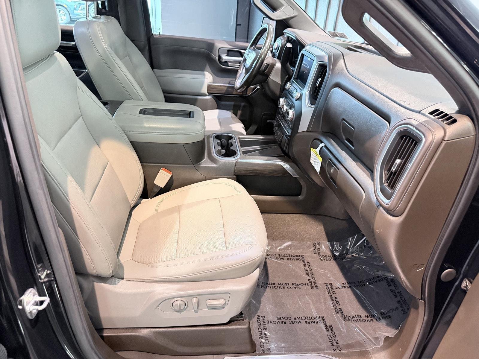 Used 2021 GMC Sierra 1500 SLT w/ SLT Premium Plus Package AWD/4WD image 31