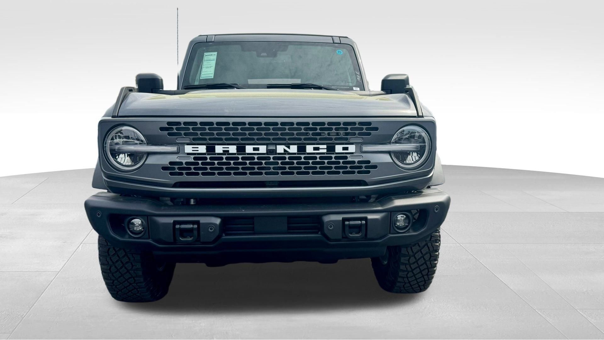 New 2025 Ford Bronco Badlands image 16