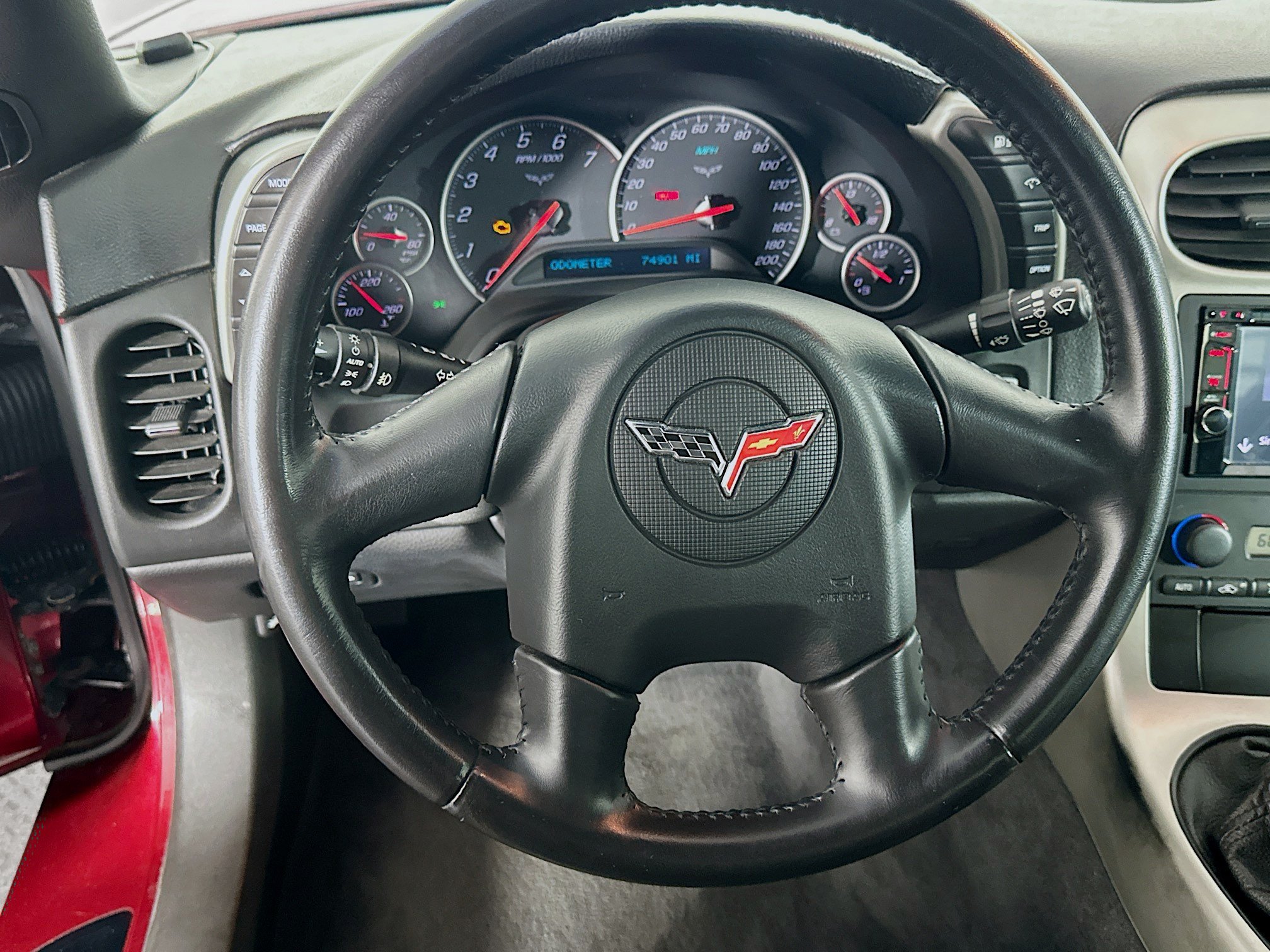 Used 2005 Chevrolet Corvette Coupe w/ Preferred Equipment Group RWD image 17