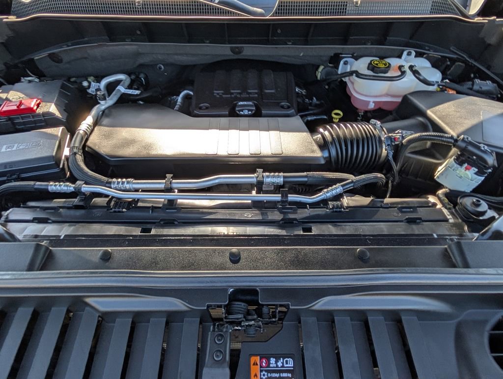 Certified 2023 Chevrolet Silverado 1500 LT AWD/4WD image 30