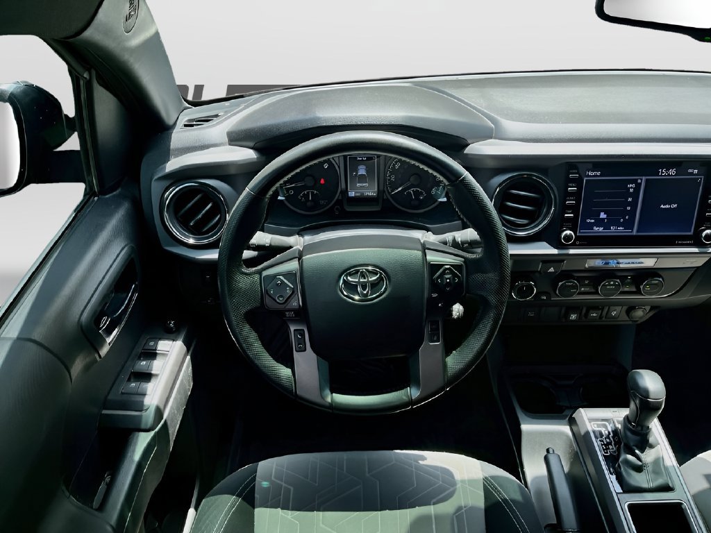 Used 2022 Toyota Tacoma TRD Off-Road AWD/4WD image 20