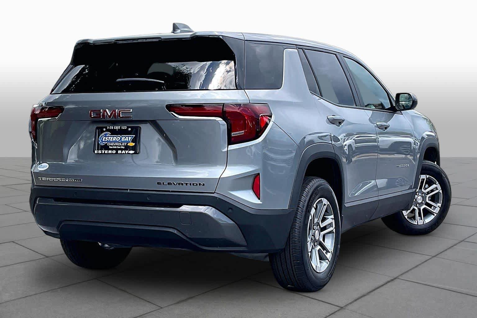 Used 2026 GMC Terrain Elevation AWD/4WD image 13