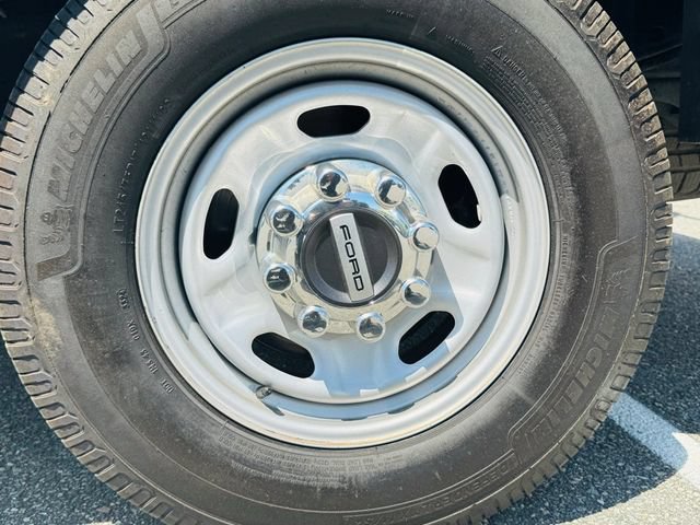 Used 2020 Ford F250 XL w/ Power Equipment Group RWD image 33