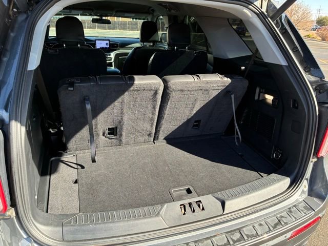 Used 2022 Ford Explorer XLT w/ Equipment Group 202A image 20