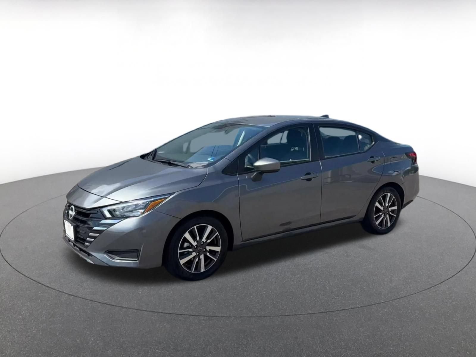 Used 2025 Nissan Versa SV FWD image 8