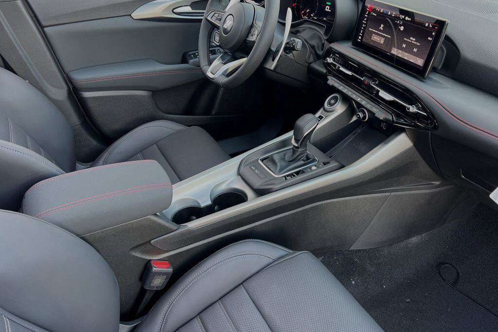 Used 2024 Dodge Hornet R/T Plus w/ R/T Blacktop Package image 13