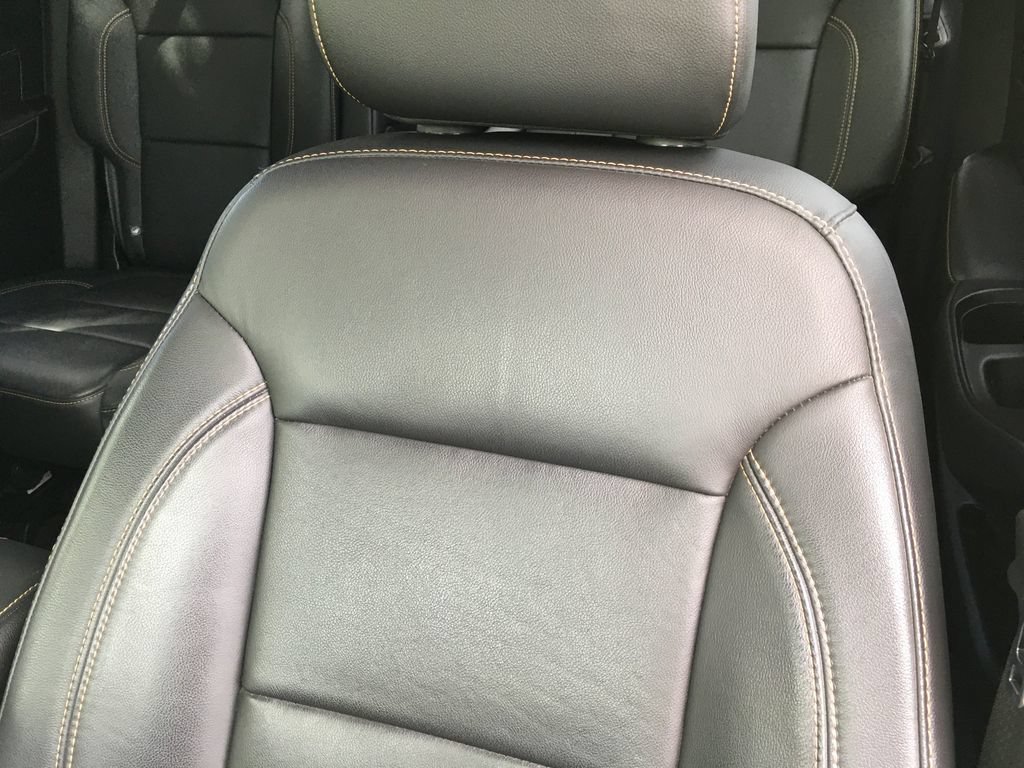 Used 2019 Chevrolet Traverse LT w/ LT Premium Package AWD/4WD image 24