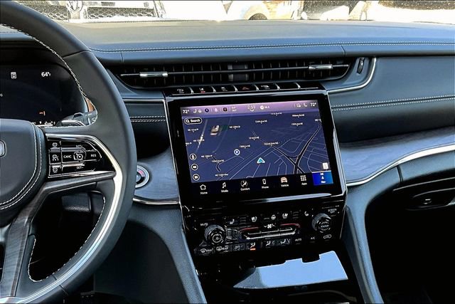 New 2025 Jeep Grand Cherokee Overland image 8