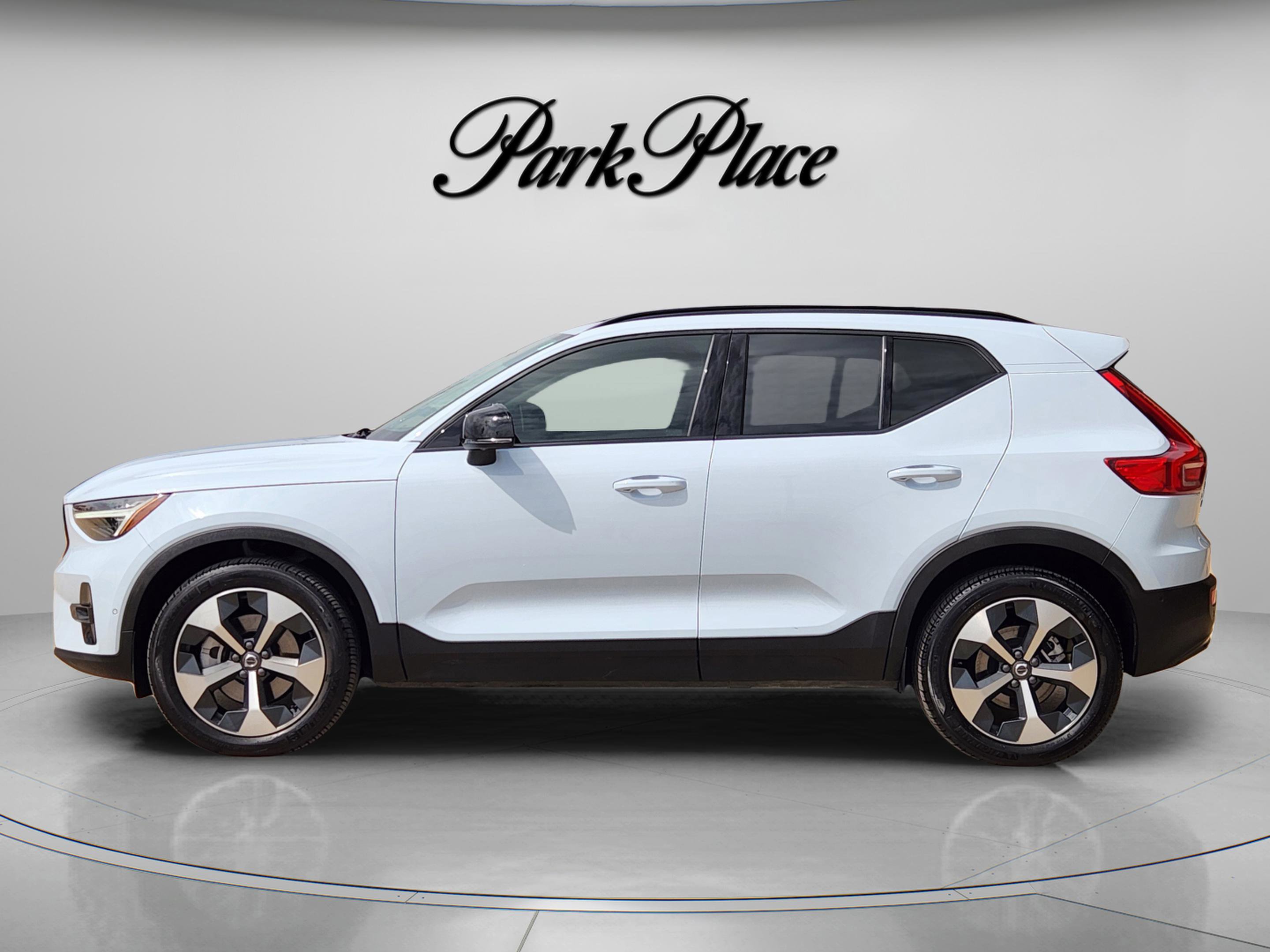 Used 2026 Volvo XC40 B5 Plus w/ Protection Package Premier AWD/4WD video 2