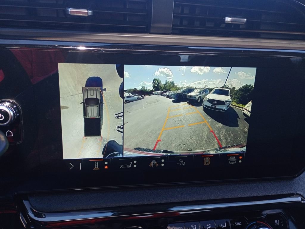 Used 2025 GMC Sierra 2500 AT4 image 36