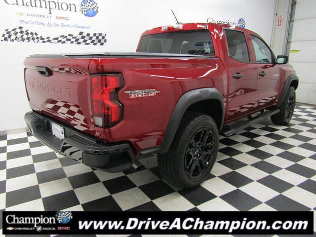 Used 2024 Chevrolet Colorado Trail Boss image 11