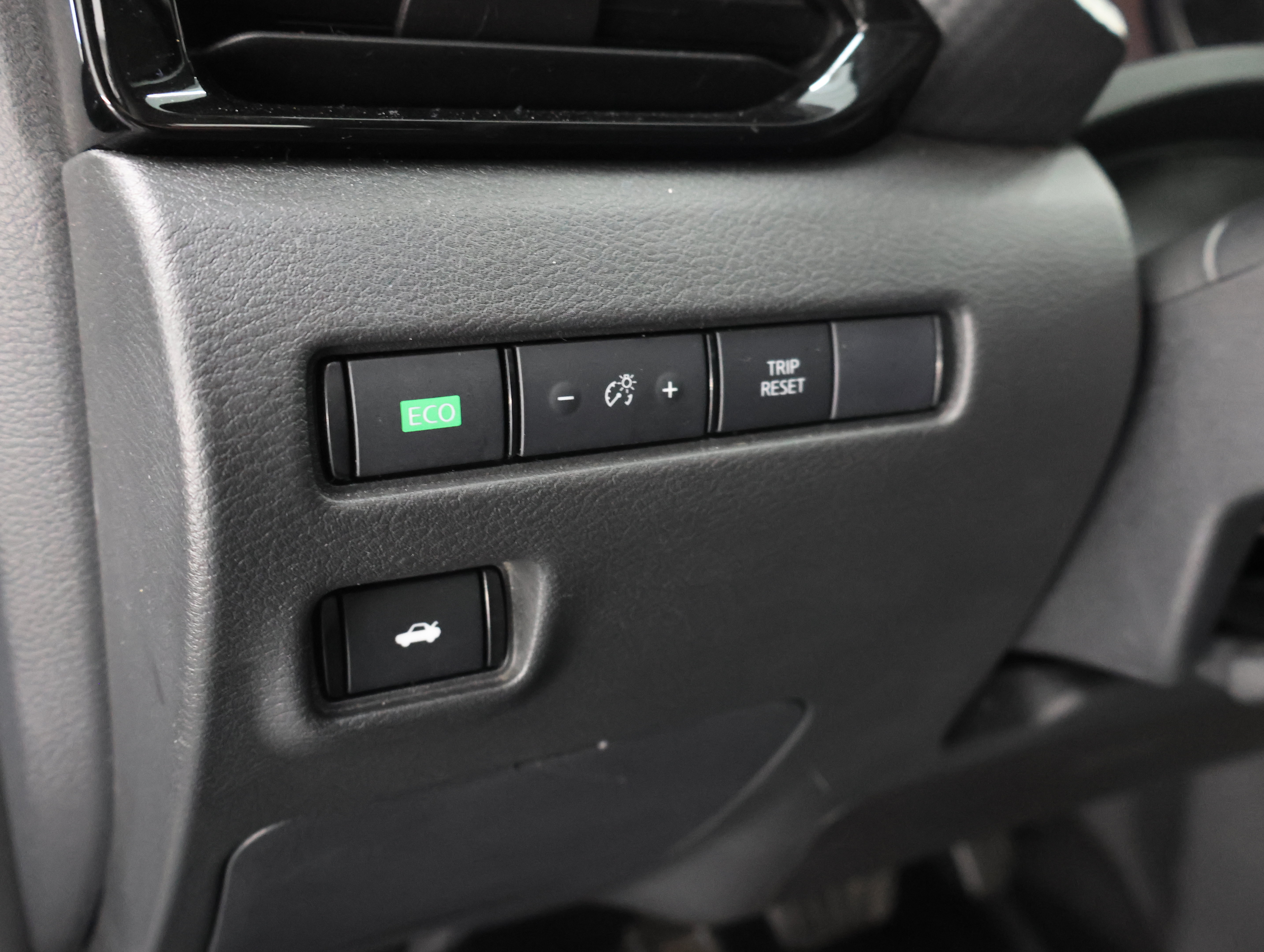 Used 2024 Nissan Sentra SV FWD image 40