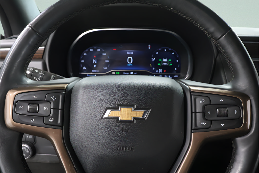 Used 2023 Chevrolet Tahoe High Country w/ Premium Package 2 AWD/4WD image 13