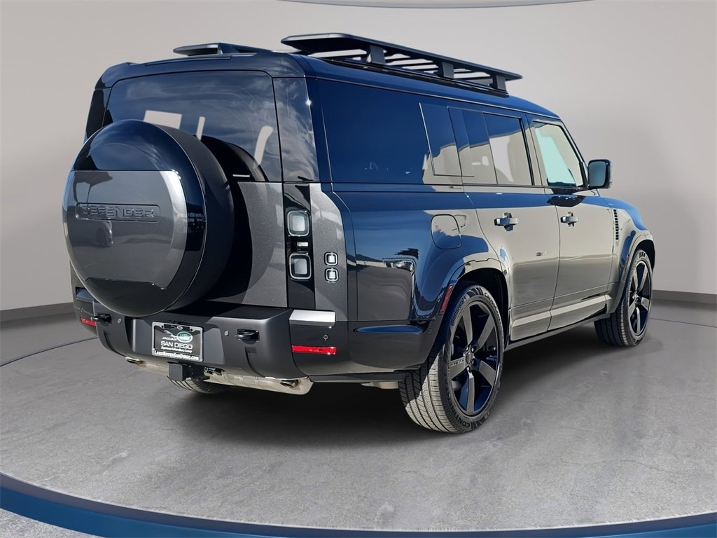 New 2026 Land Rover Defender 130 X-Dynamic SE image 5