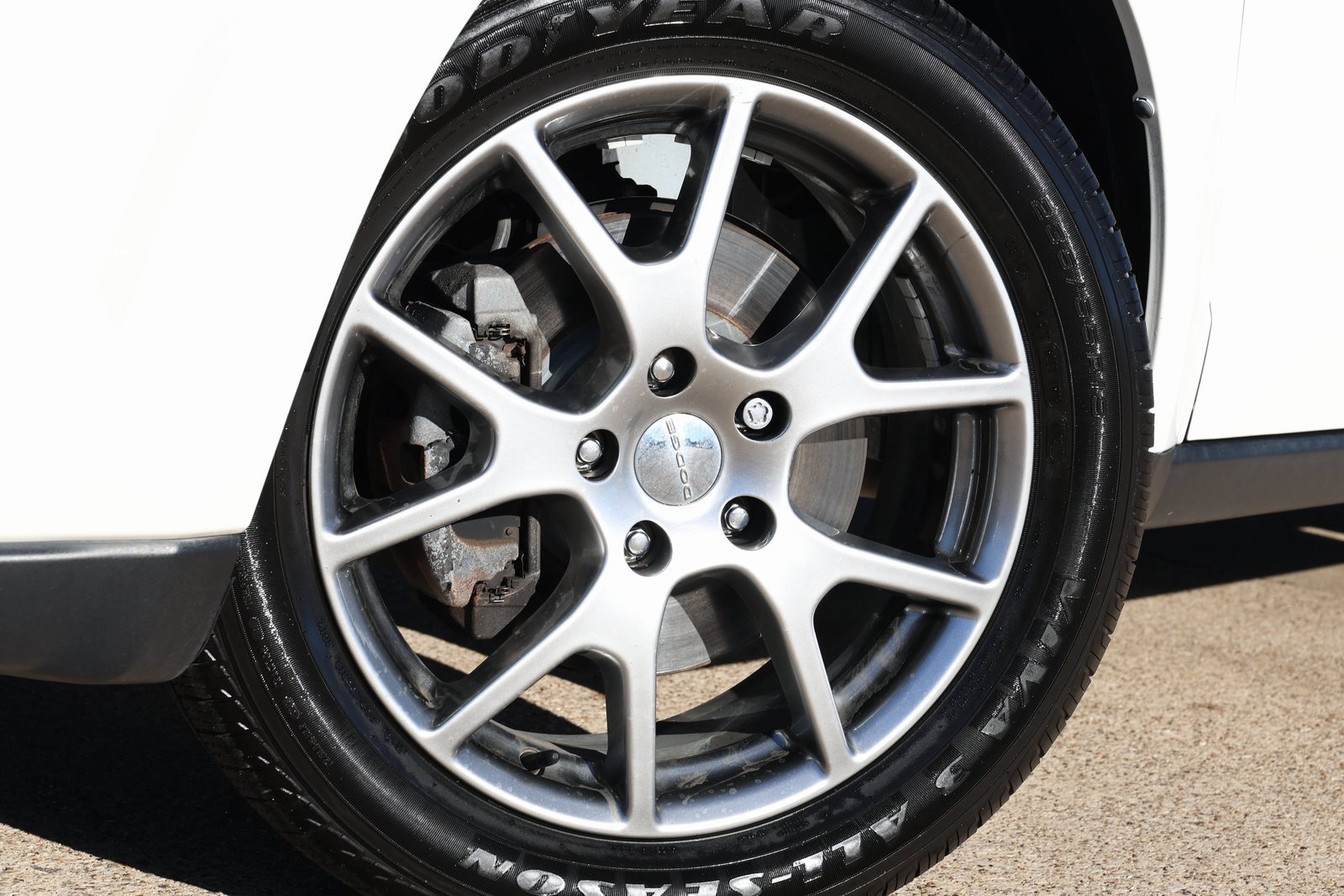 Used 2015 Dodge Journey R/T w/ Flexible Seating Group image 12