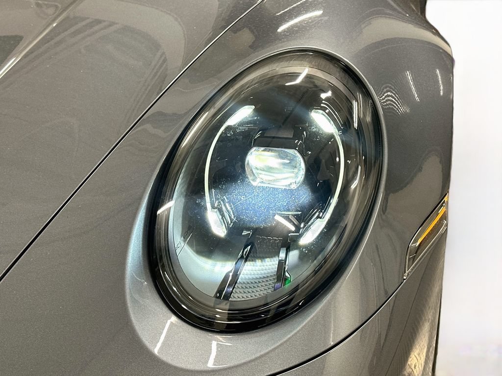 Certified 2025 Porsche 911 Carrera T RWD image 31