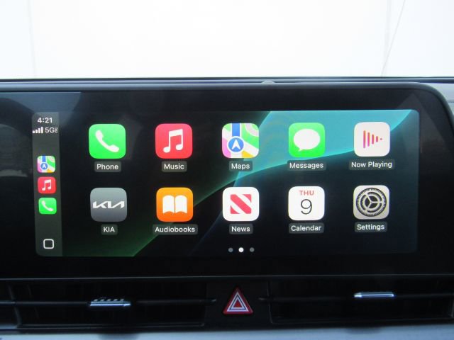 Used 2023 Kia Sportage EX image 9