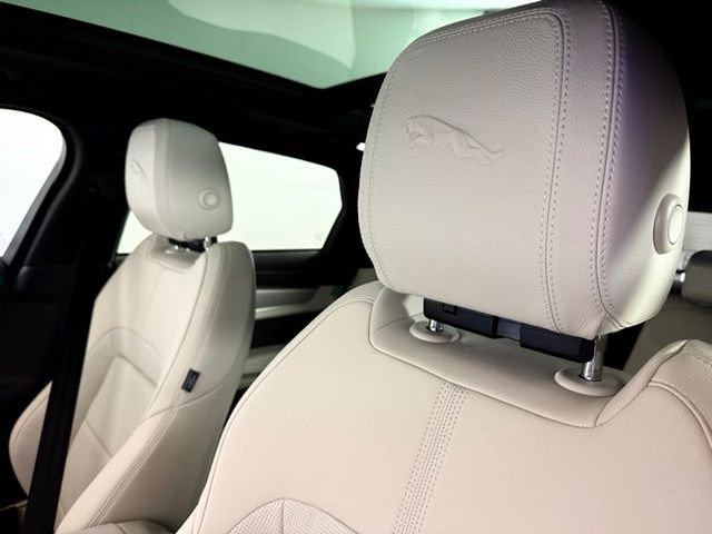 New 2026 Jaguar F-PACE R-Dynamic S image 15