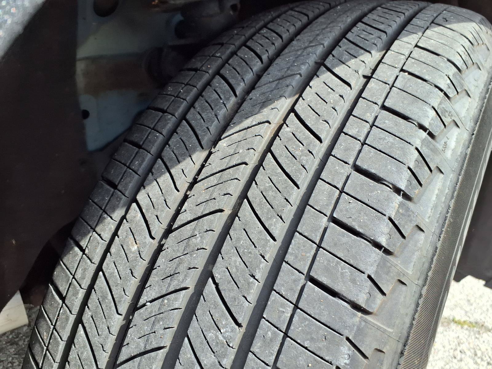 Used 2024 GMC Terrain SLE FWD image 34