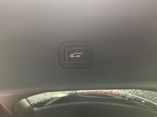 Used 2023 Buick Enclave Essence image 14