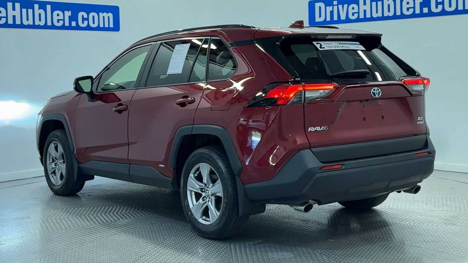 Used 2022 Toyota RAV4 XLE w/ Convenience Package AWD/4WD image 6