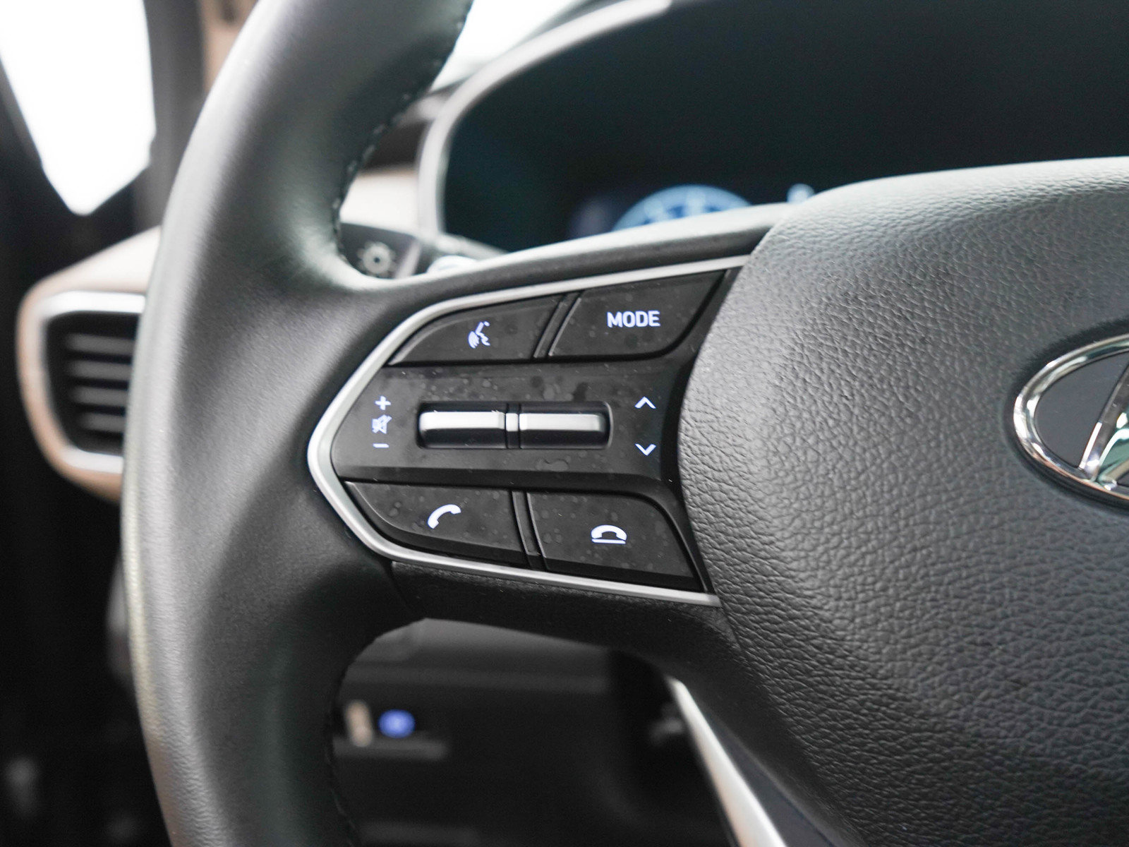 Used 2023 Hyundai Santa Fe SEL Premium AWD/4WD image 26