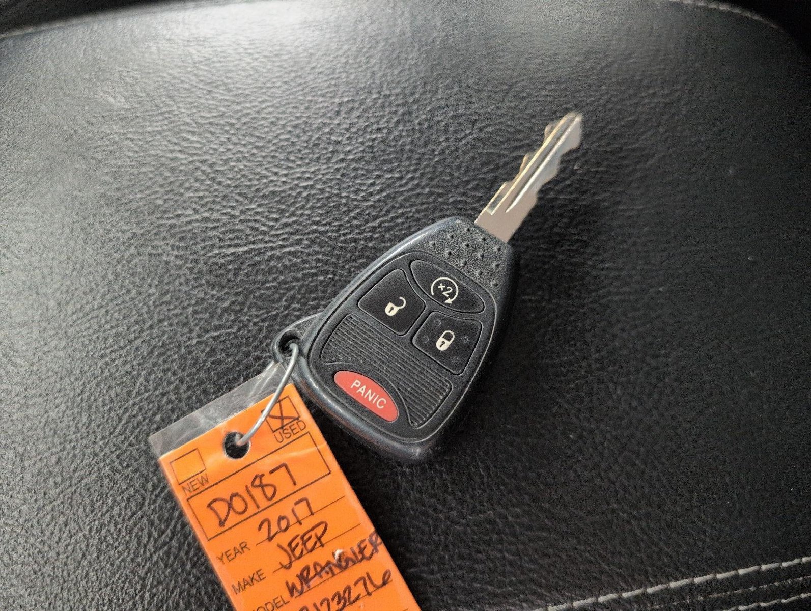 Used 2017 Jeep Wrangler Unlimited Sahara AWD/4WD image 26