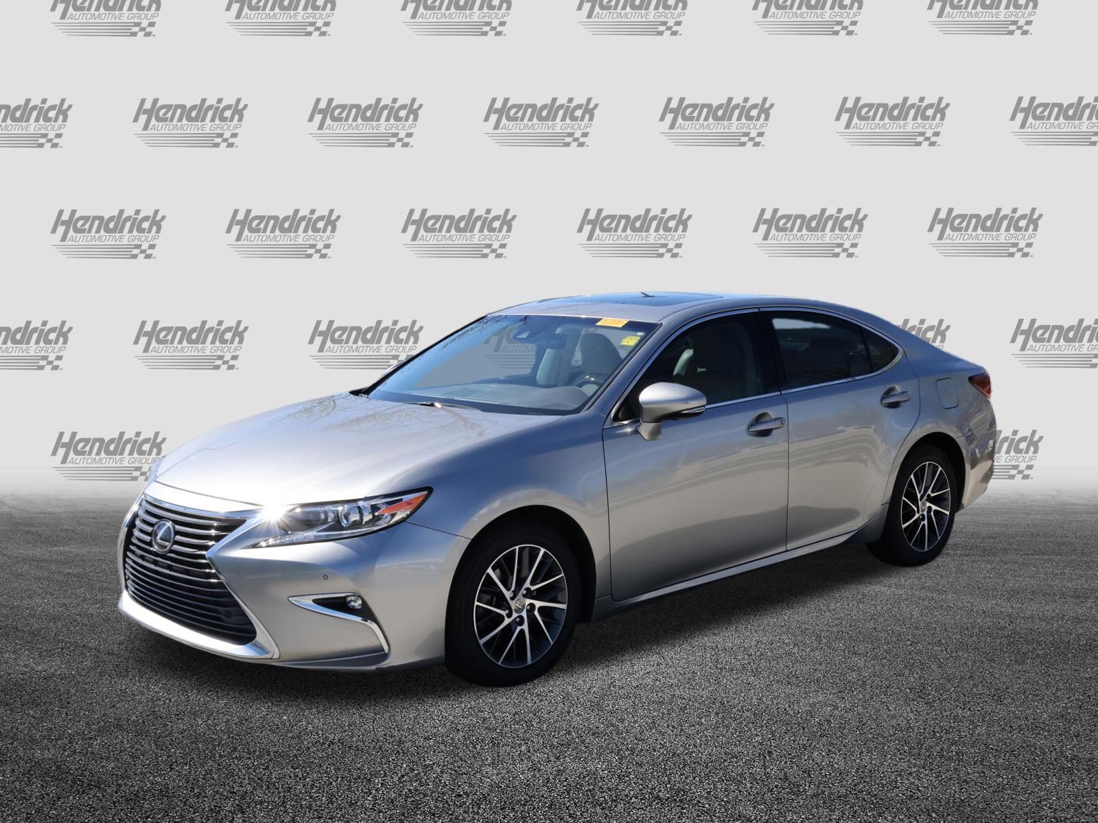 Used 2018 Lexus ES 350 350 w/ Luxury Package w/Wood Trim image 5