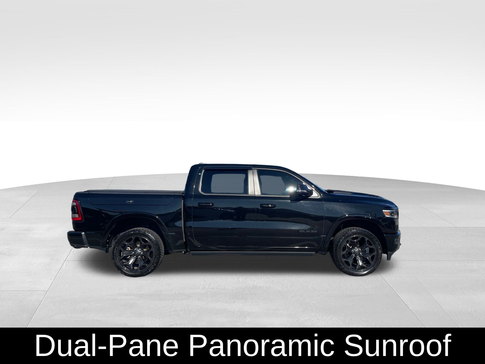Used 2021 RAM 1500 Limited w/ Night Edition image 4