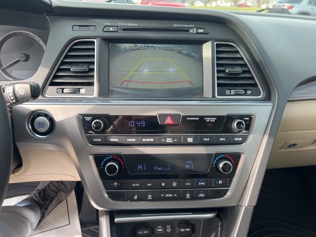 Used 2016 Hyundai Sonata Limited w/ Option Group 05 image 22