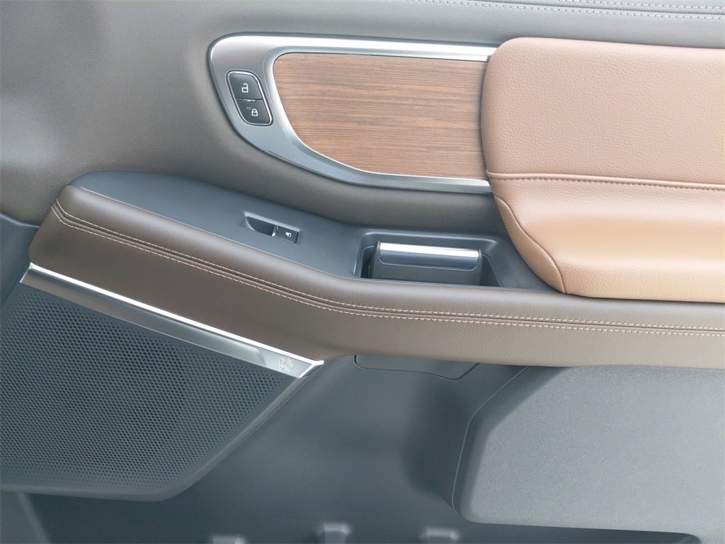 New 2025 Ford Expedition King Ranch image 18