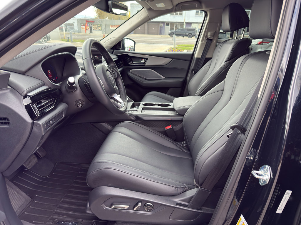 Certified 2025 Acura MDX SH-AWD image 11