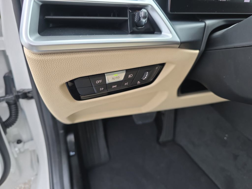 Certified 2026 BMW 330i xDrive Sedan w/ Premium Package image 12