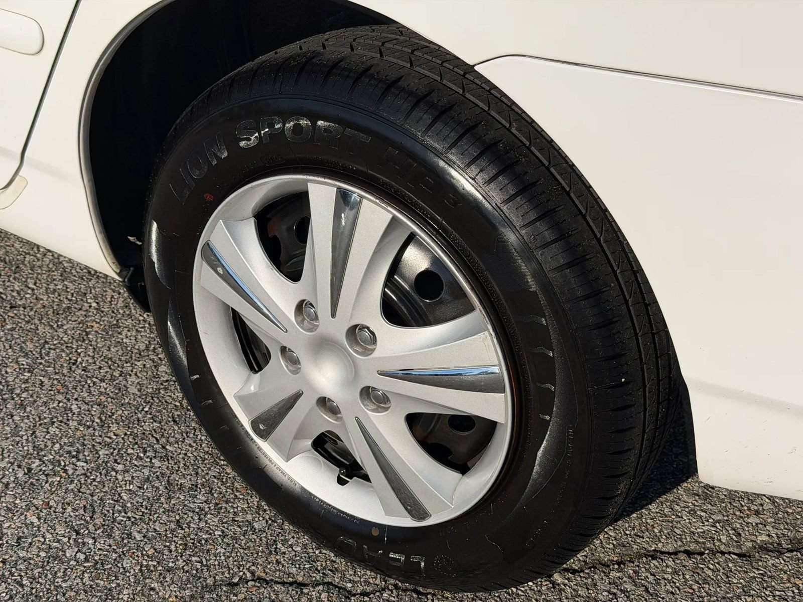Used 2007 Toyota Corolla LE w/ All Weather Guard Pkg FWD image 19