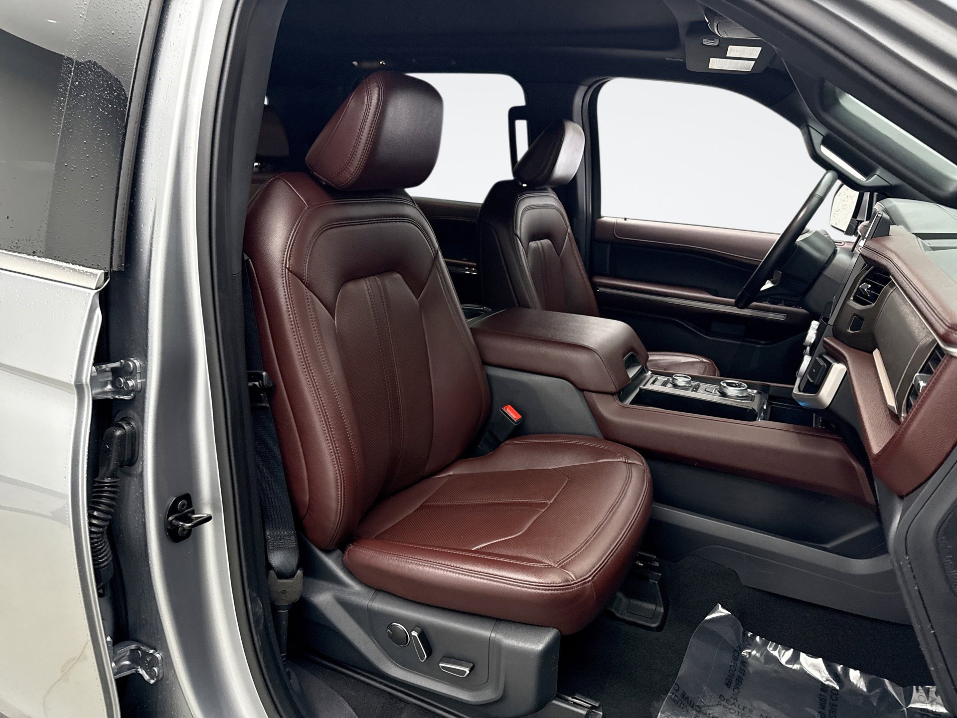 Used 2024 Ford Expedition Max Limited image 16