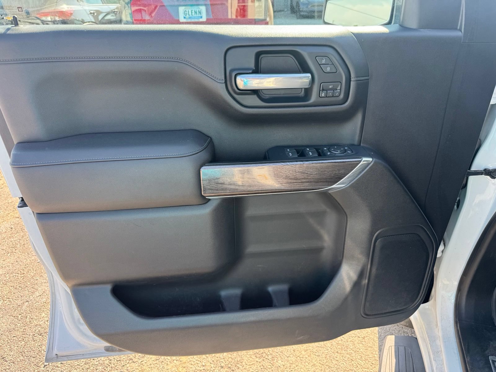 Used 2019 Chevrolet Silverado 1500 LTZ AWD/4WD image 10