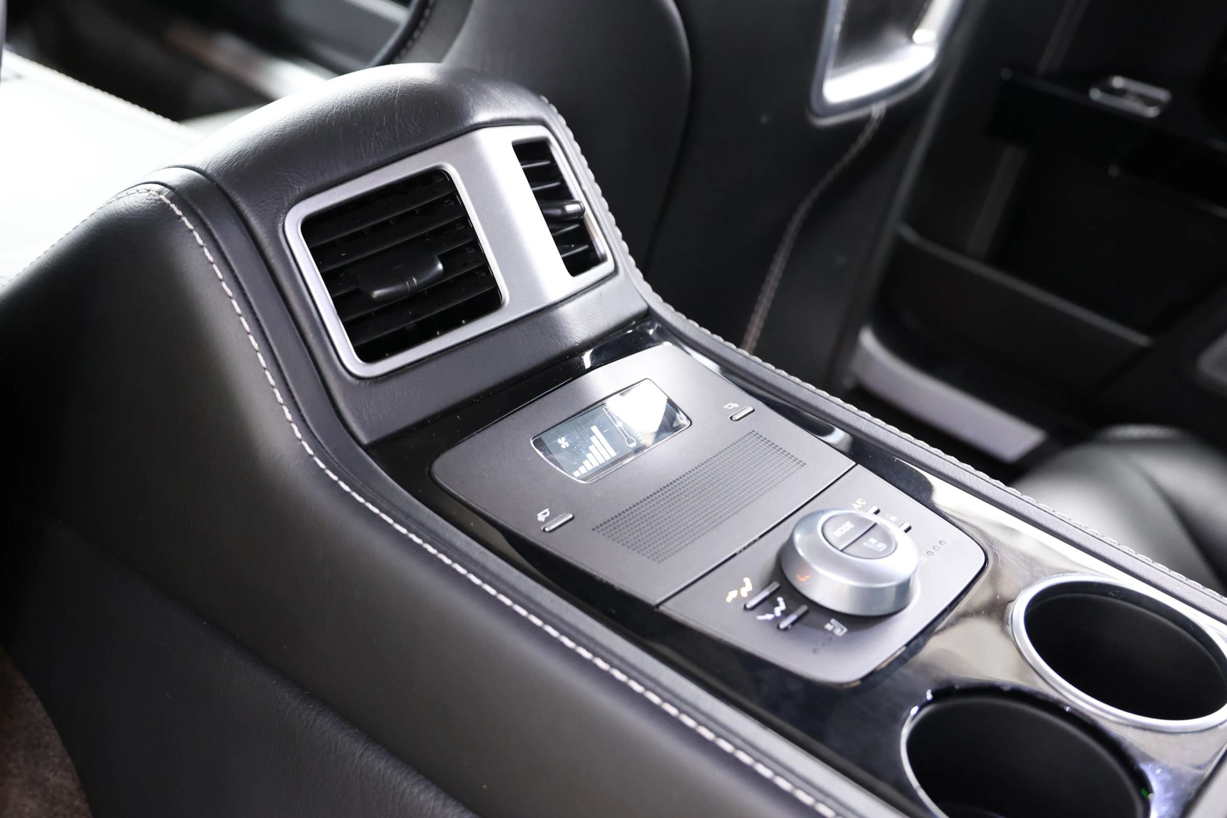 Used 2014 Aston Martin Rapide S RWD image 46