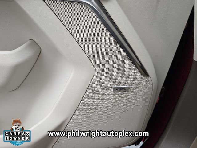 Used 2024 GMC Yukon XL Denali w/ Advanced Technology Package image 34