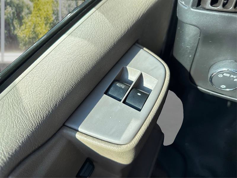Used 2019 Chevrolet Express 2500 w/ Driver Convenience Package RWD image 28