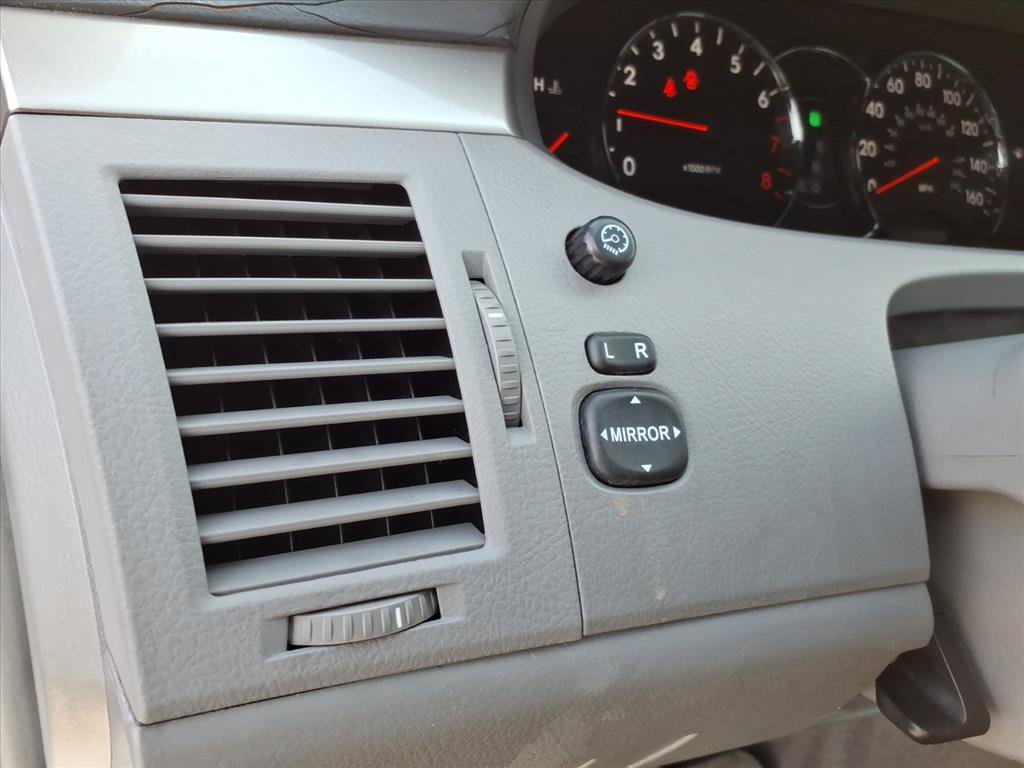 Used 2006 Toyota Avalon Limited image 22