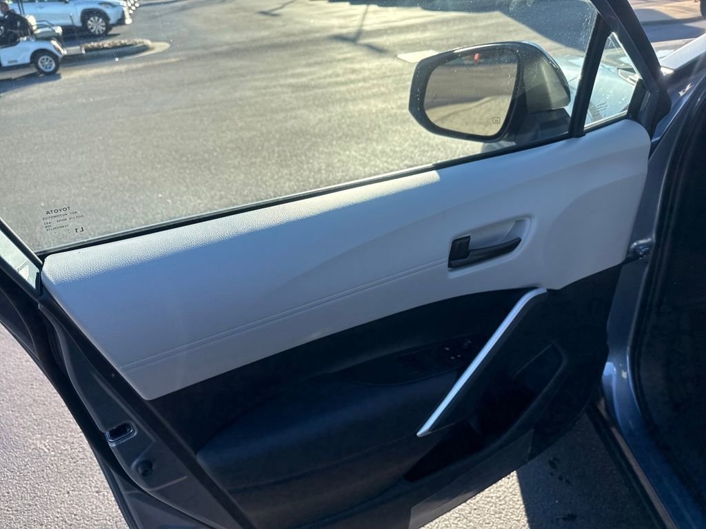 New 2026 Toyota Corolla Cross LE image 8