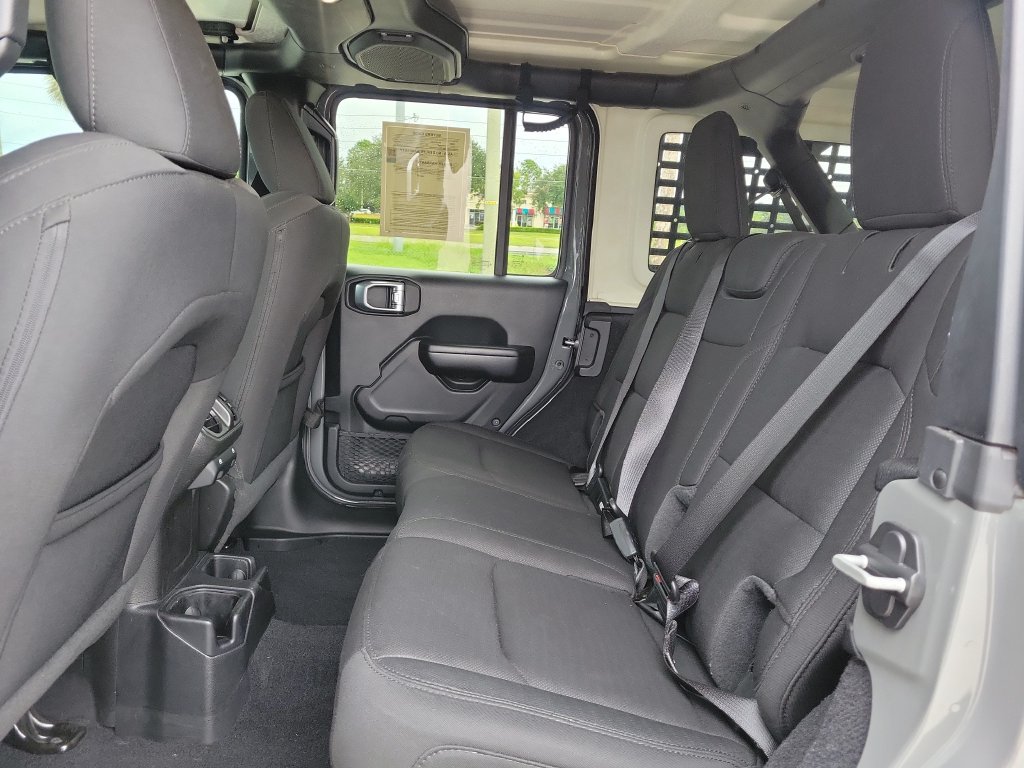Used 2020 Jeep Wrangler Unlimited Sport AWD/4WD image 9