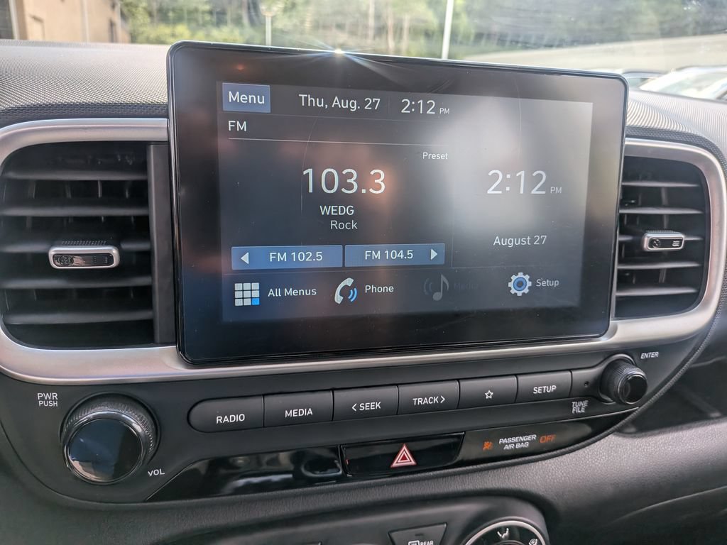Used 2020 Hyundai Venue SE FWD image 18
