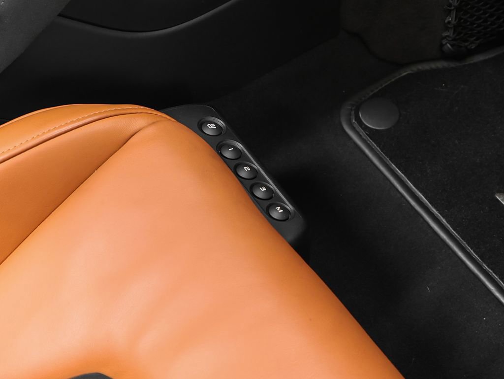 Used 2013 McLaren MP4-12C Spider RWD image 17